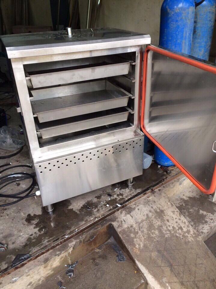 Tủ nấu cơm công nghiệp 4 khay bằng gas Quang Huy