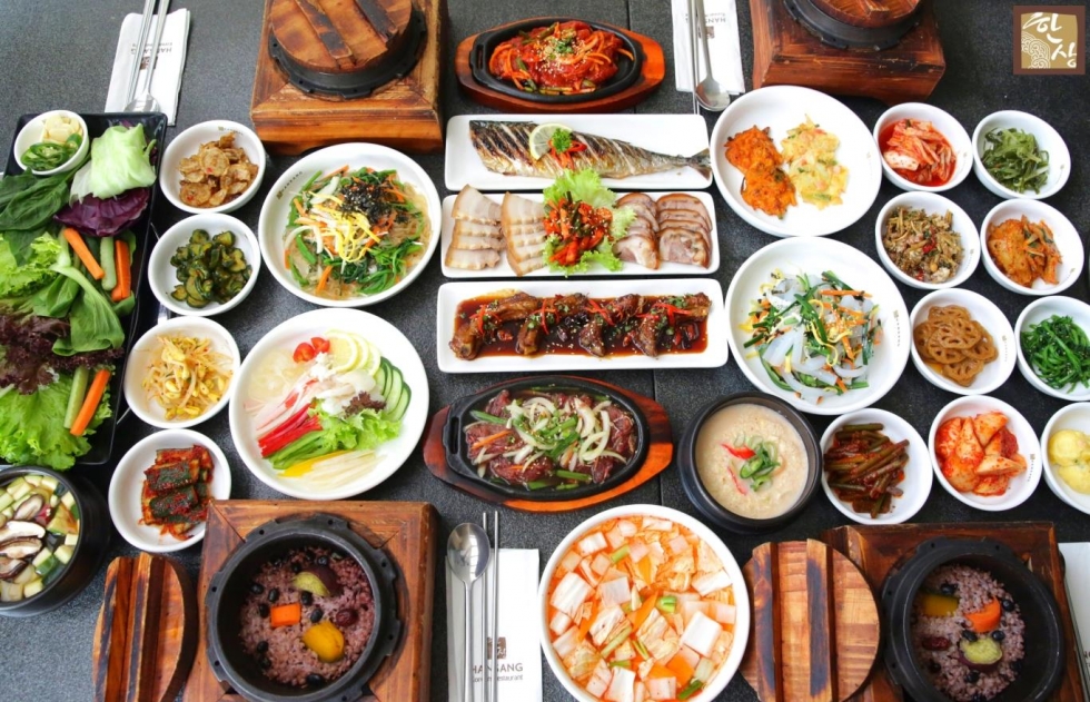 Cách trang trí quán ăn Hàn Quốc