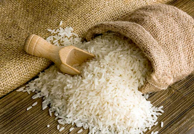 Cách nấu cơm bằng gạo trắng để cơm ngon, dẻo và không bị khô