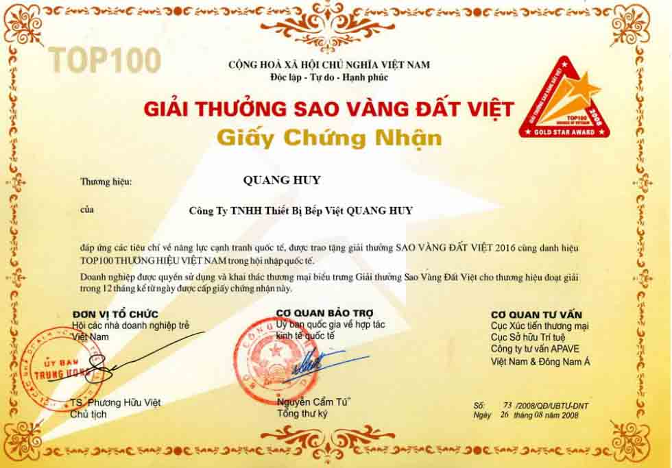 Quang Huy đã nhận được nhiều giải thưởng về sự đóng góp của mình
