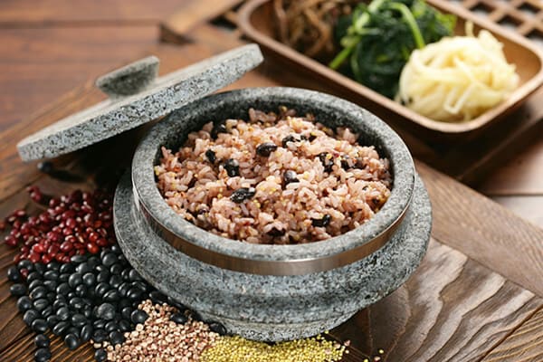 Giảm cân và làm đẹp da với cơm đậu đen Hàn Quốc