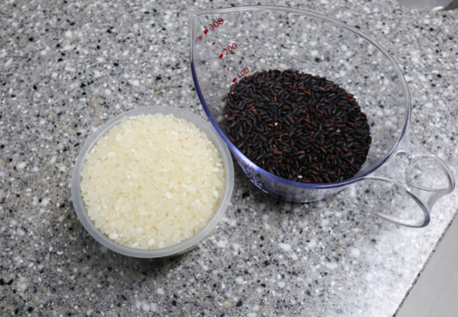 Gạo nếp cẩm và gạo nếp nấu cơm tím Hàn Quốc