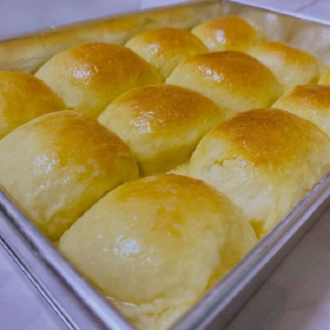 cách làm bánh mì bơ sữa bằng chảo, cách làm bánh mì bơ sữa, cách làm bánh mì bơ, cách làm bánh mì tại nhà bằng chảo, cách nướng bánh mì bằng chảo