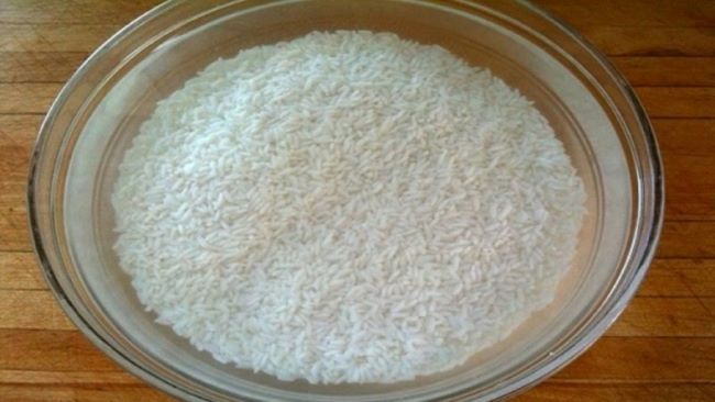 Không nên ngâm gạo trước khi nấu