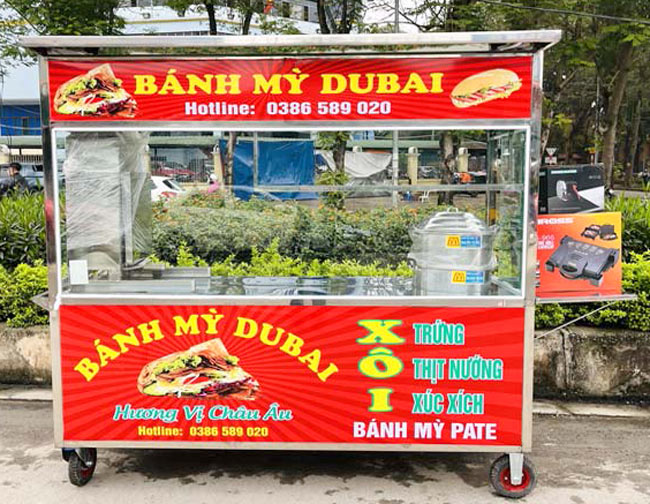 Xe bán xôi và bánh mì Dubai 