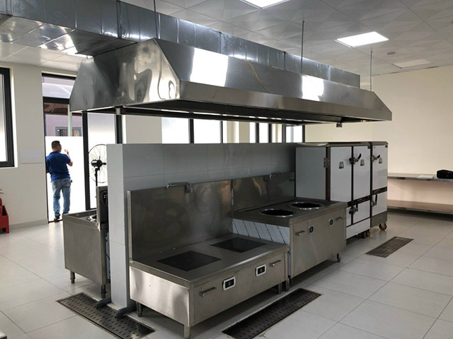 Inox Quang Huy tư vấn lắp đặt chuyên nghiệp