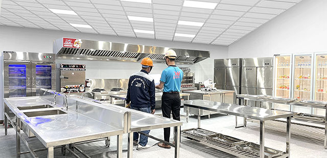 Inox Quang Huy - đơn vị thi công thiết kế bếp ăn công nghiệp uy tín