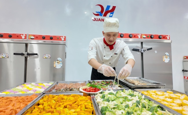 Nấu hấp được nhiều loại thực phẩm. Đặc biệt, c&oacute; thể hấp c&ugrave;ng l&uacute;c.