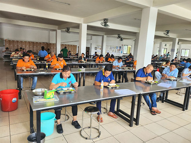 Bếp ăn Công ty TNHH Thịnh Phúc Minh